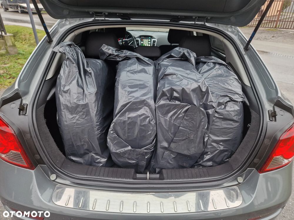 Chevrolet Cruze 1.6 LS+ - 15