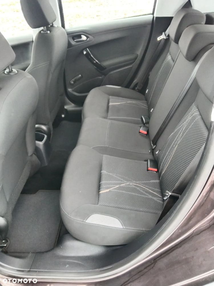 Peugeot 208 1.4 VTi Active - 17