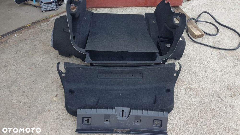 Bmw f30 tapicerki wykladzina bagaznika