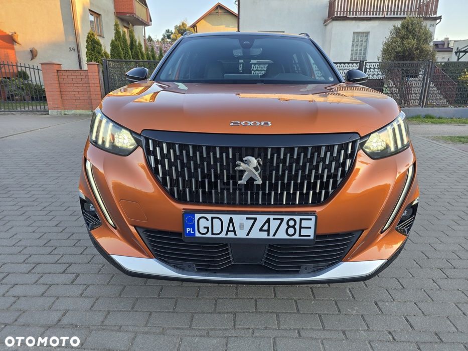 Peugeot 2008 PureTech 130 EAT8 GT - 25