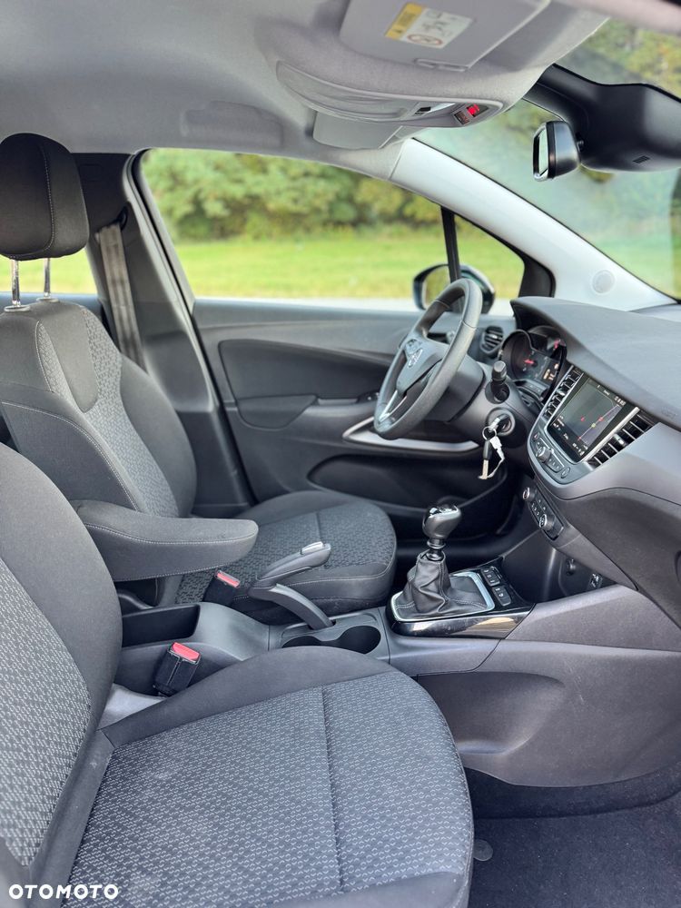 Opel Crossland - 28