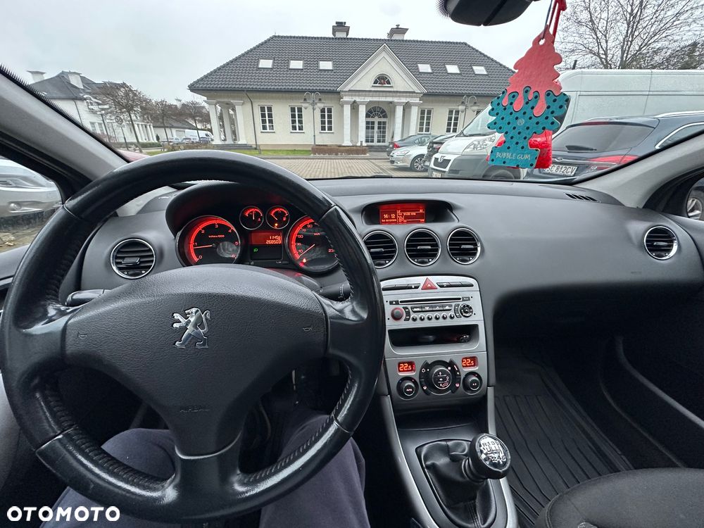 Peugeot 308 HDi FAP 110 Family - 12