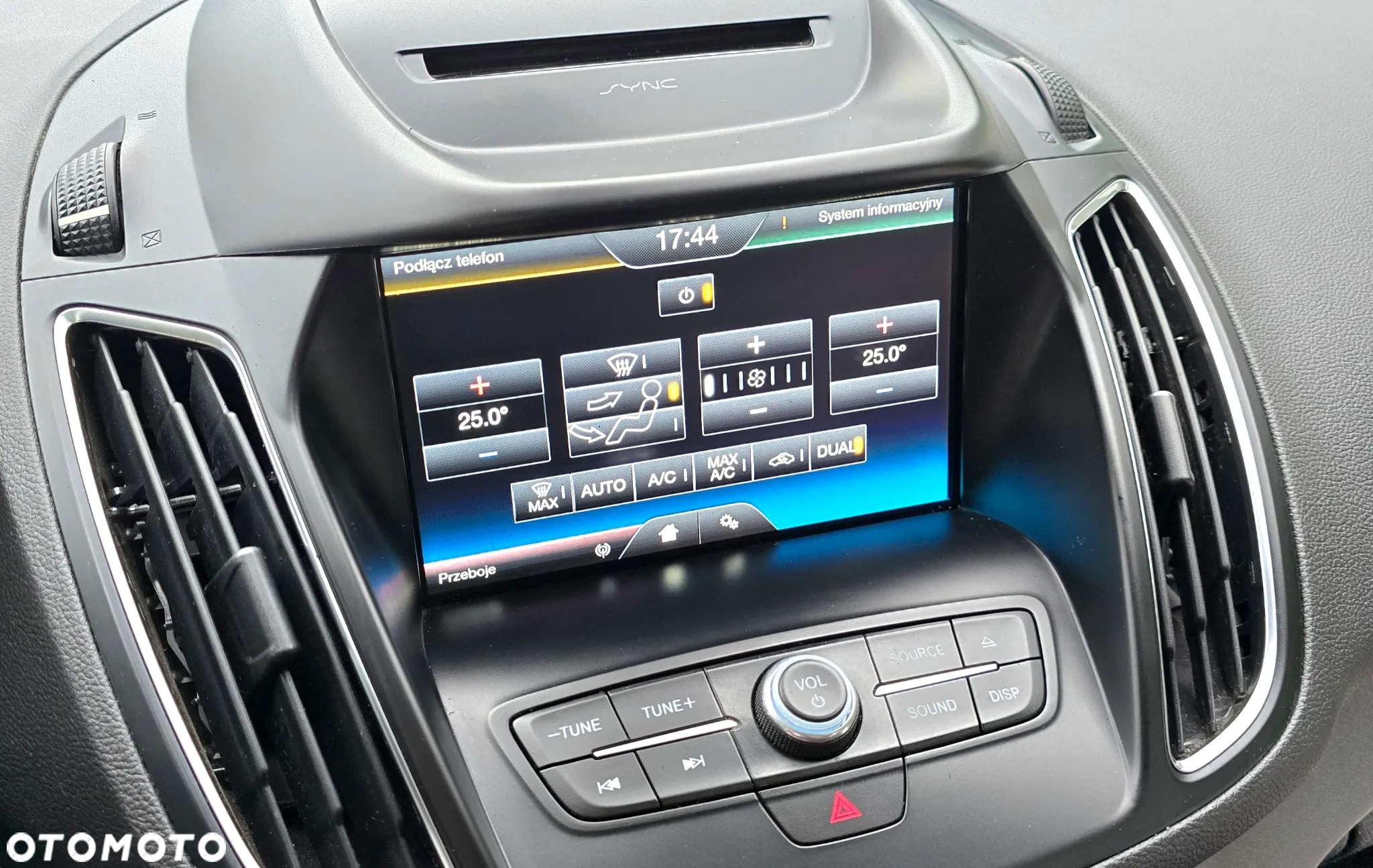 Ford C-MAX 1.6 Ti-VCT Titanium - 18