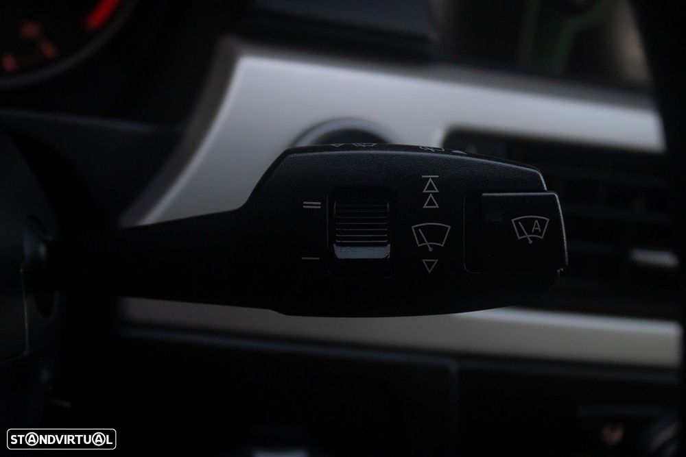 BMW 320 d Efficient Dynamics Edition - 19