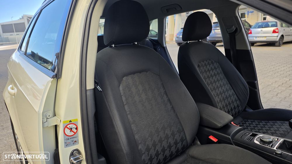 Audi A3 Sportback 1.6 TDI S-line - 28