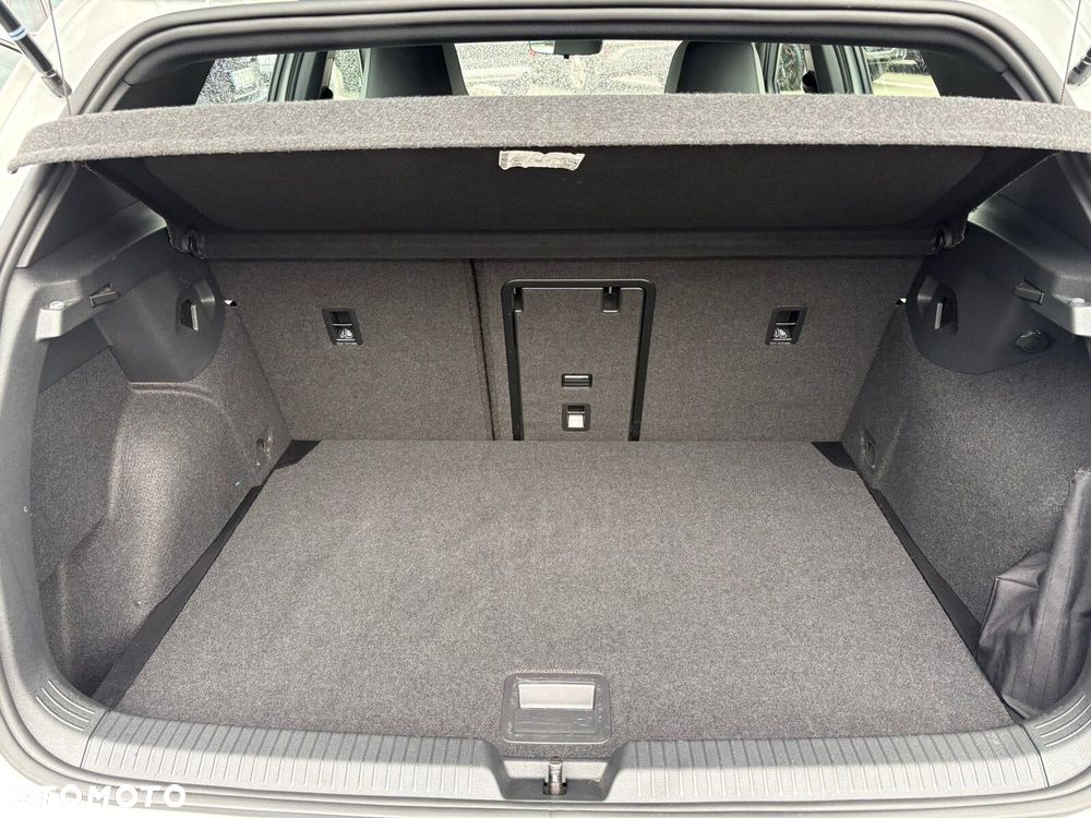 Volkswagen Golf - 19