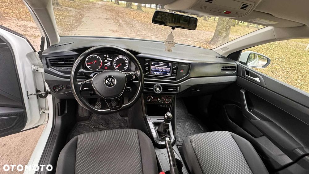 Volkswagen Polo 1.0 - 15