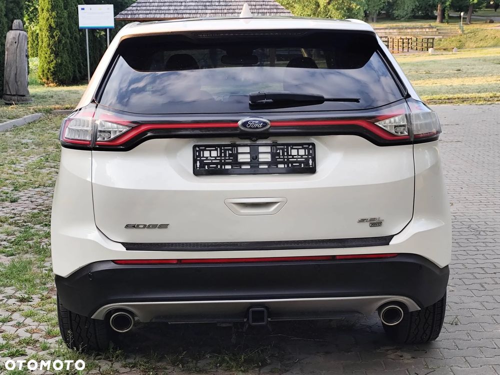 Ford Edge - 8
