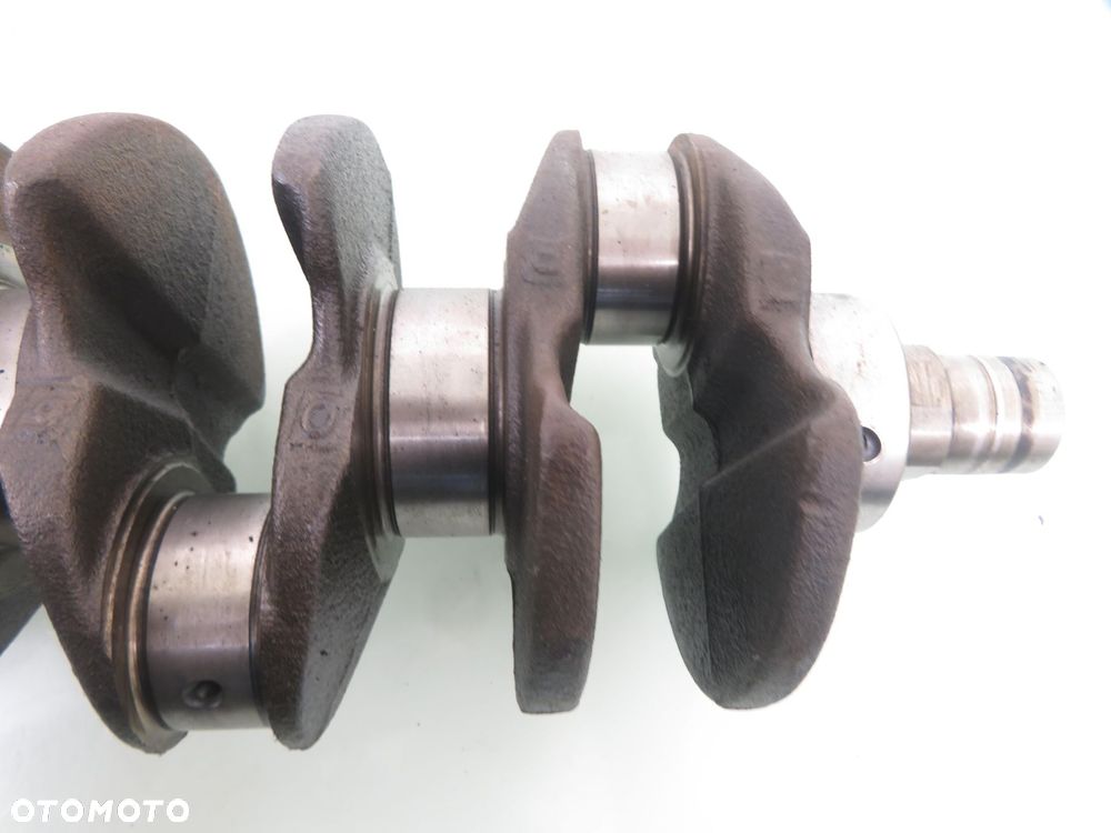WAŁ KORBOWY ALFA ROMEO 159 1.9 JTDM - 5