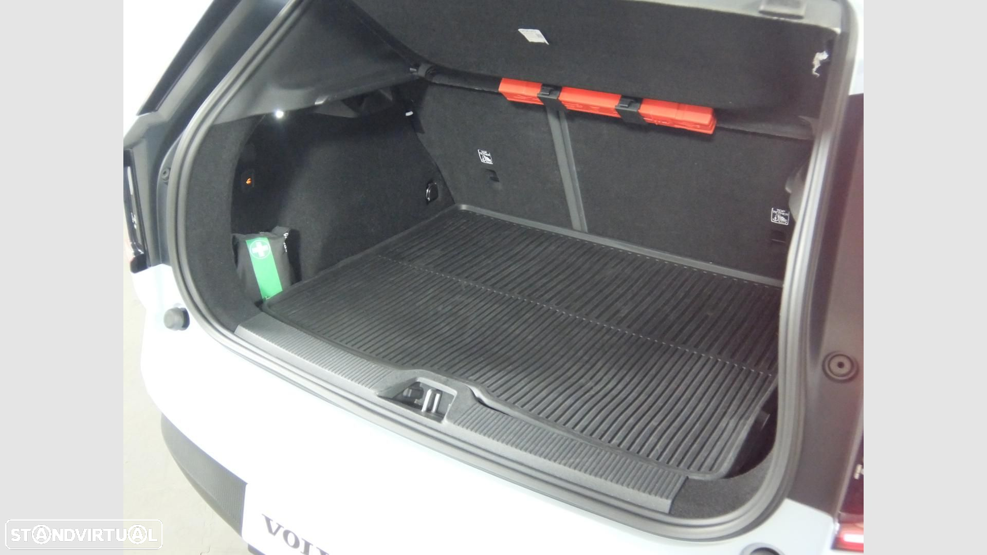 Volvo EX30 69 kWh Single Motor Extended Range Plus - 7