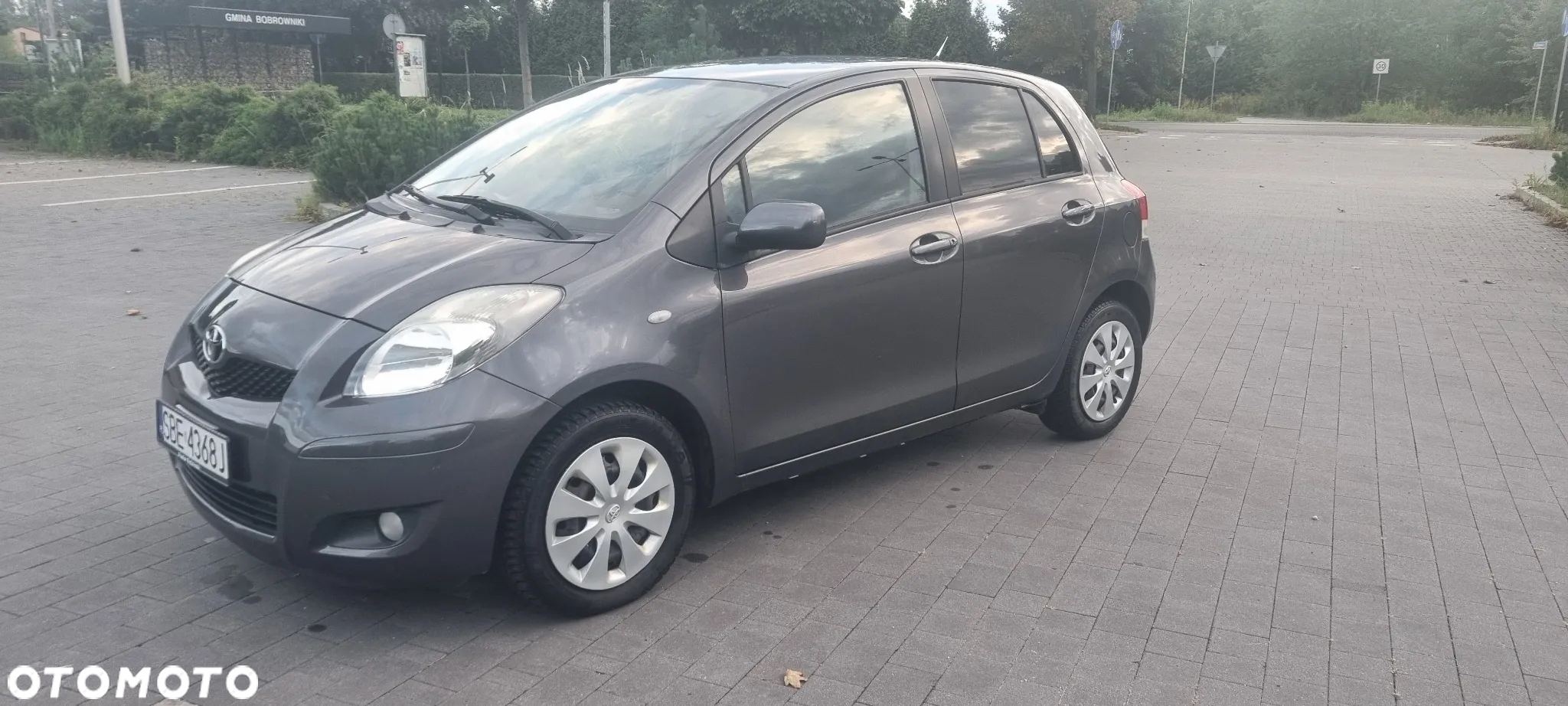 Toyota Yaris 1.33 VVT-i Cool - 12