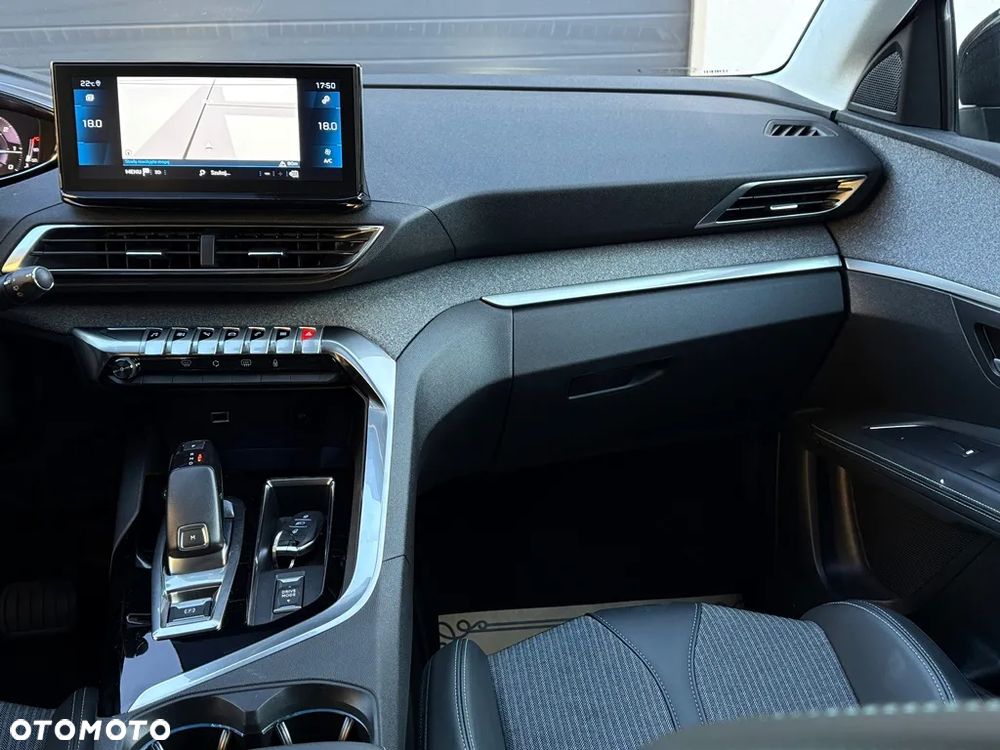 Peugeot 3008 1.5 BlueHDi Allure S&S EAT8 - 36