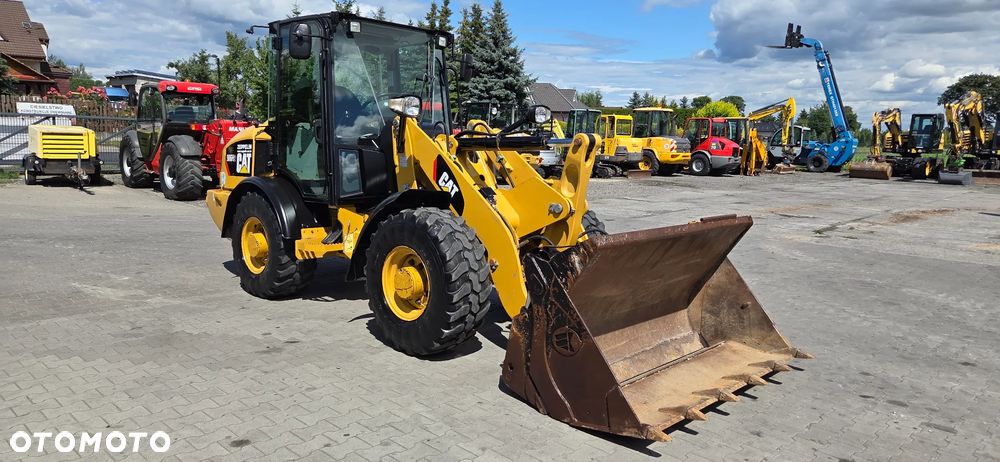 Caterpillar <<Ładowarka CAT 906H2, tylko 2900Mtg pełny serwis CAT,szczęka+widły,z Niemiec>>>> - 4