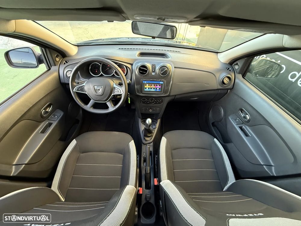 Dacia Sandero Stepway SCe 75 Essential - 17