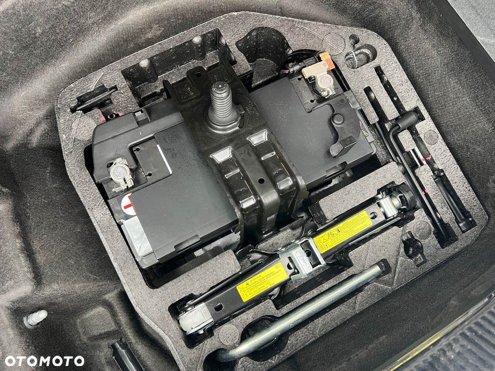 Audi A4 Avant 2.0 TDI DPF S line Sportpaket - 12