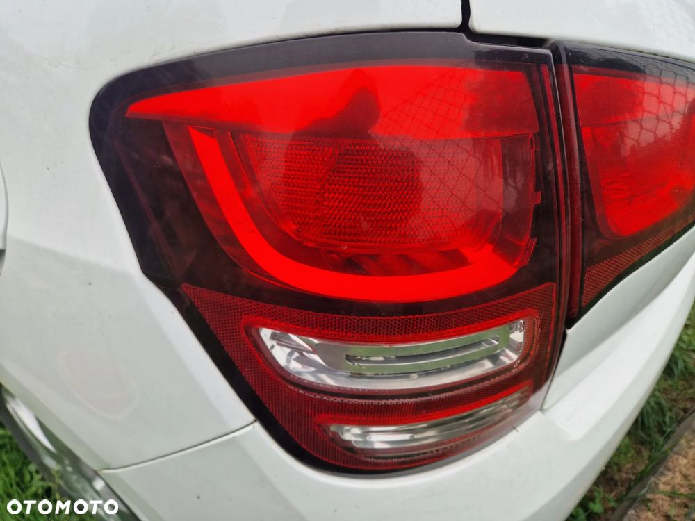 LAMPA TYLNA LEWA CITROEN C3 II 2009-2016 - 1