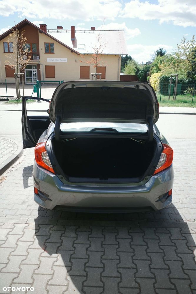 Honda Civic 1.5 T Elegance CVT - 25