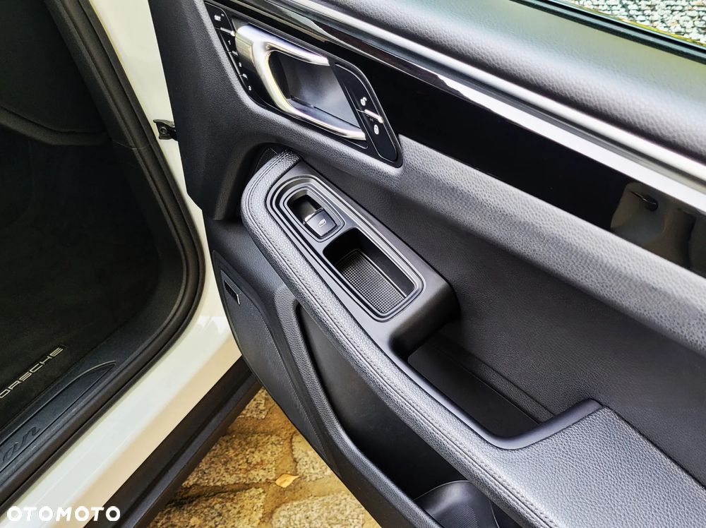 Porsche Macan PDK - 27