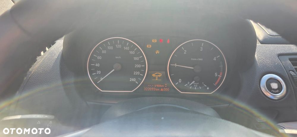 BMW Seria 1 118d DPF - 3