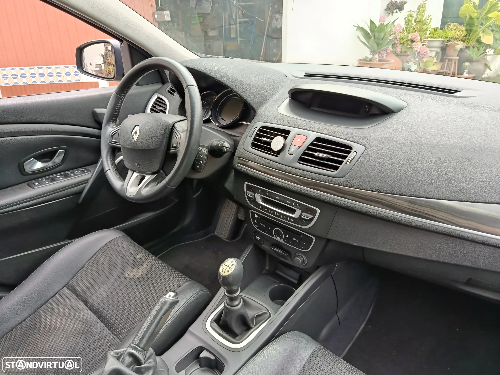 Renault Mégane 1.5 dCi Dynamique - 4