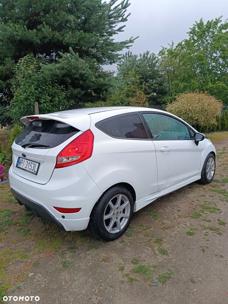 Ford Fiesta - 1