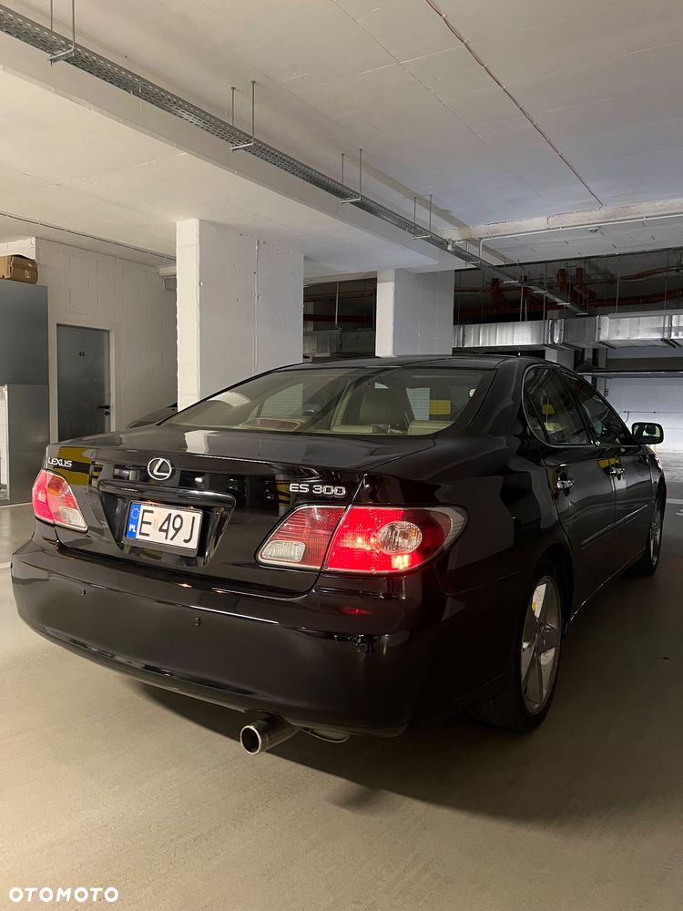 Lexus ES - 40