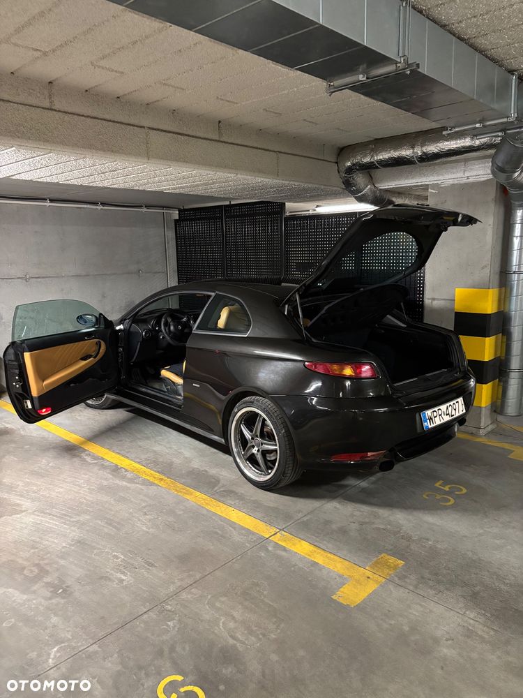 Alfa Romeo GT 2.0 JTS Distinctive - 10