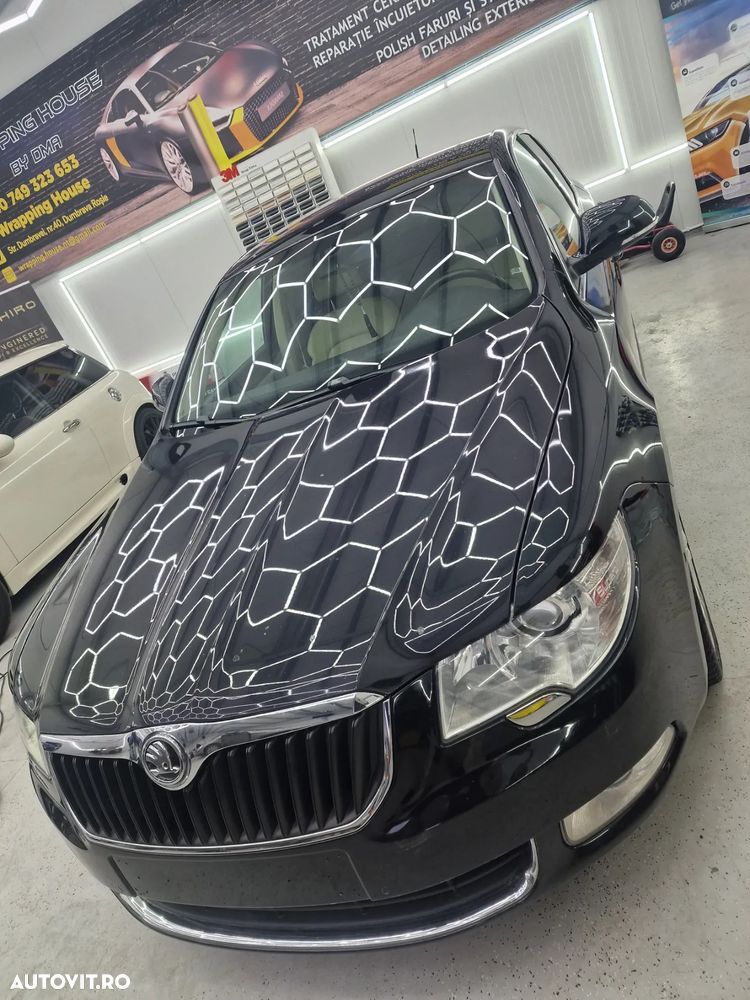 Skoda Superb 2.0 TDI Ambition DSG - 11