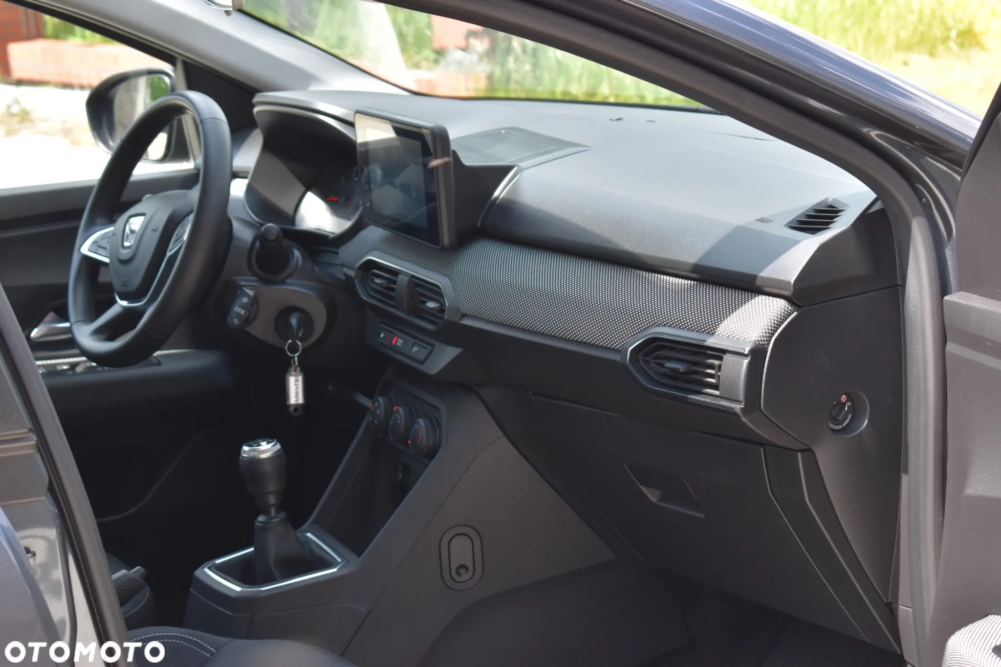 Dacia Sandero SCe 65 Essential - 14
