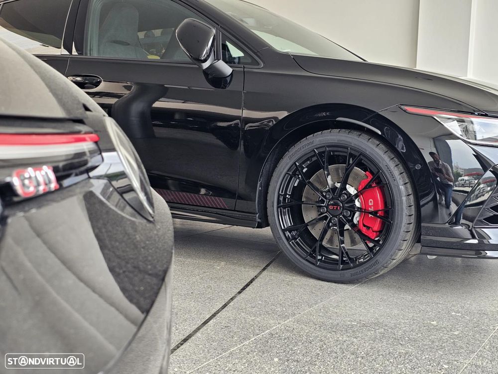 VW Golf 2.0 TSI GTI Edition 50 DSG - 4