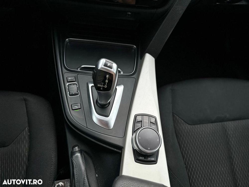 BMW Seria 3 325d Aut. Advantage - 12