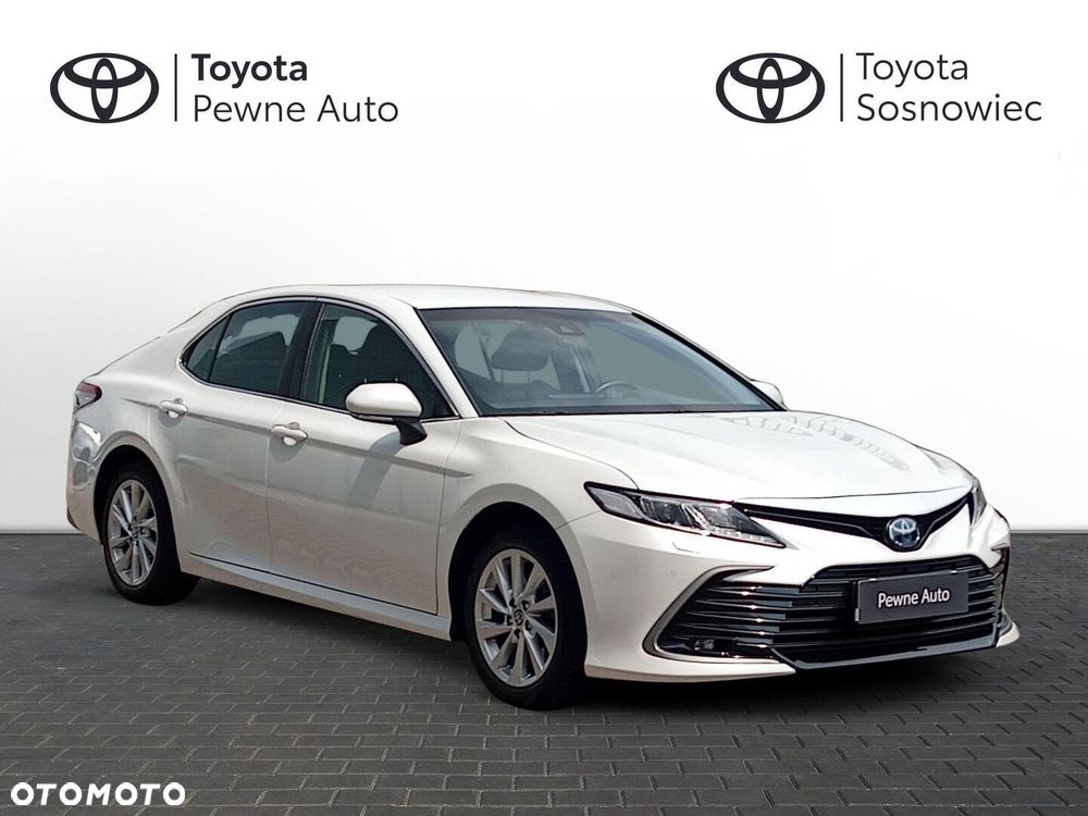 Toyota Camry - 8