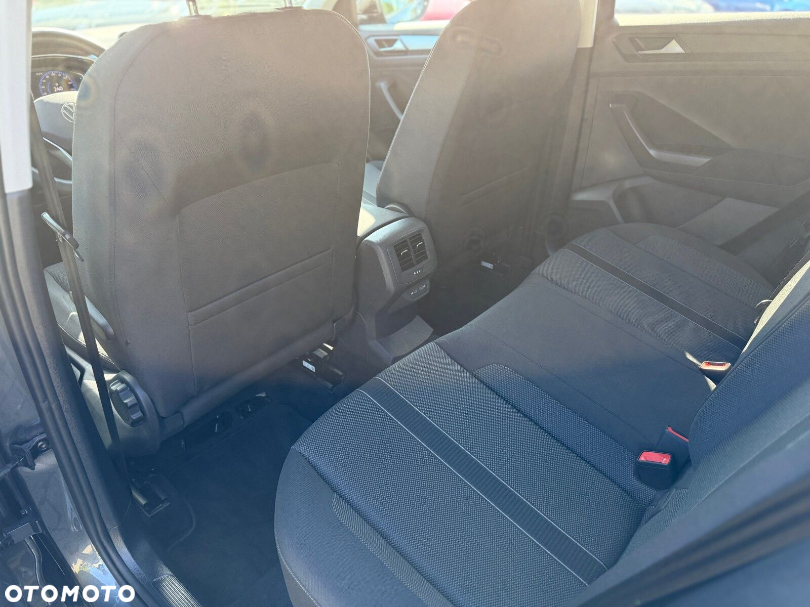 Volkswagen T-Roc 1.5 TSI Life DSG - 17