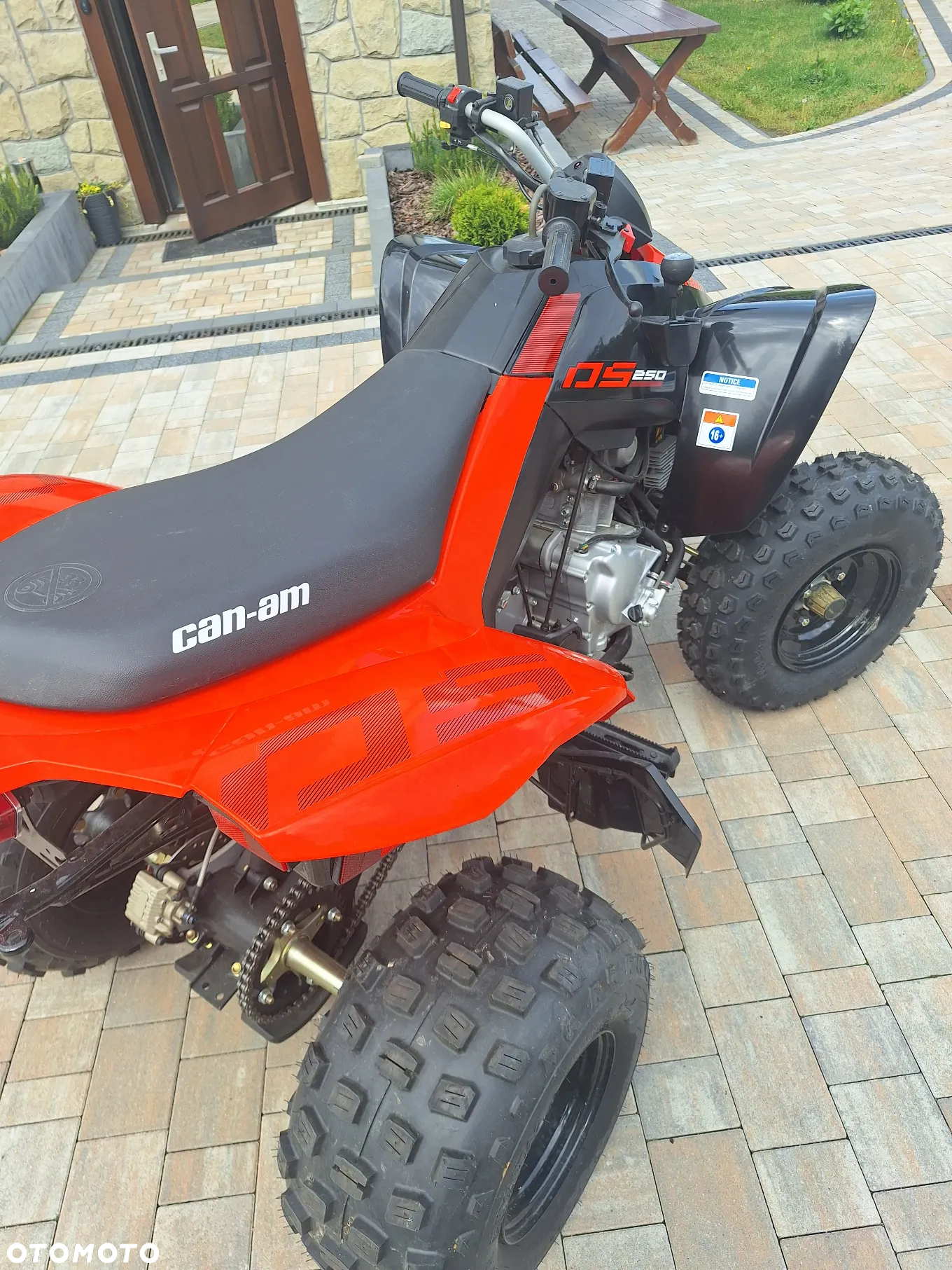 Can-Am Inny