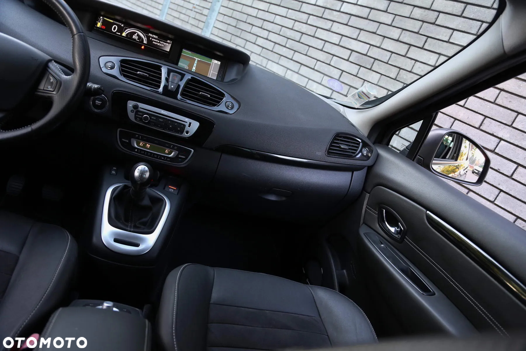 Renault Grand Scenic ENERGY TCe 130 S&S Bose Edition - 32