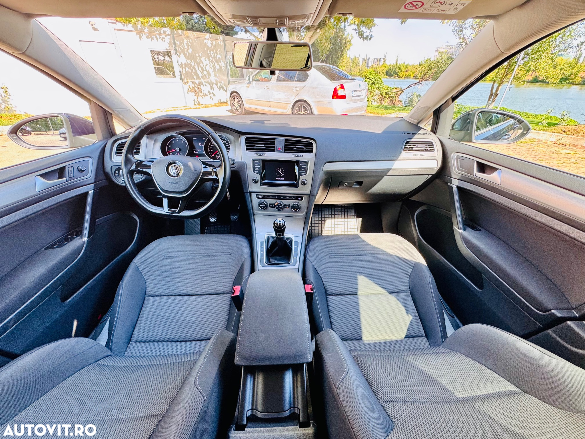 Volkswagen Golf 1.2 TSI BMT Comfortline - 7