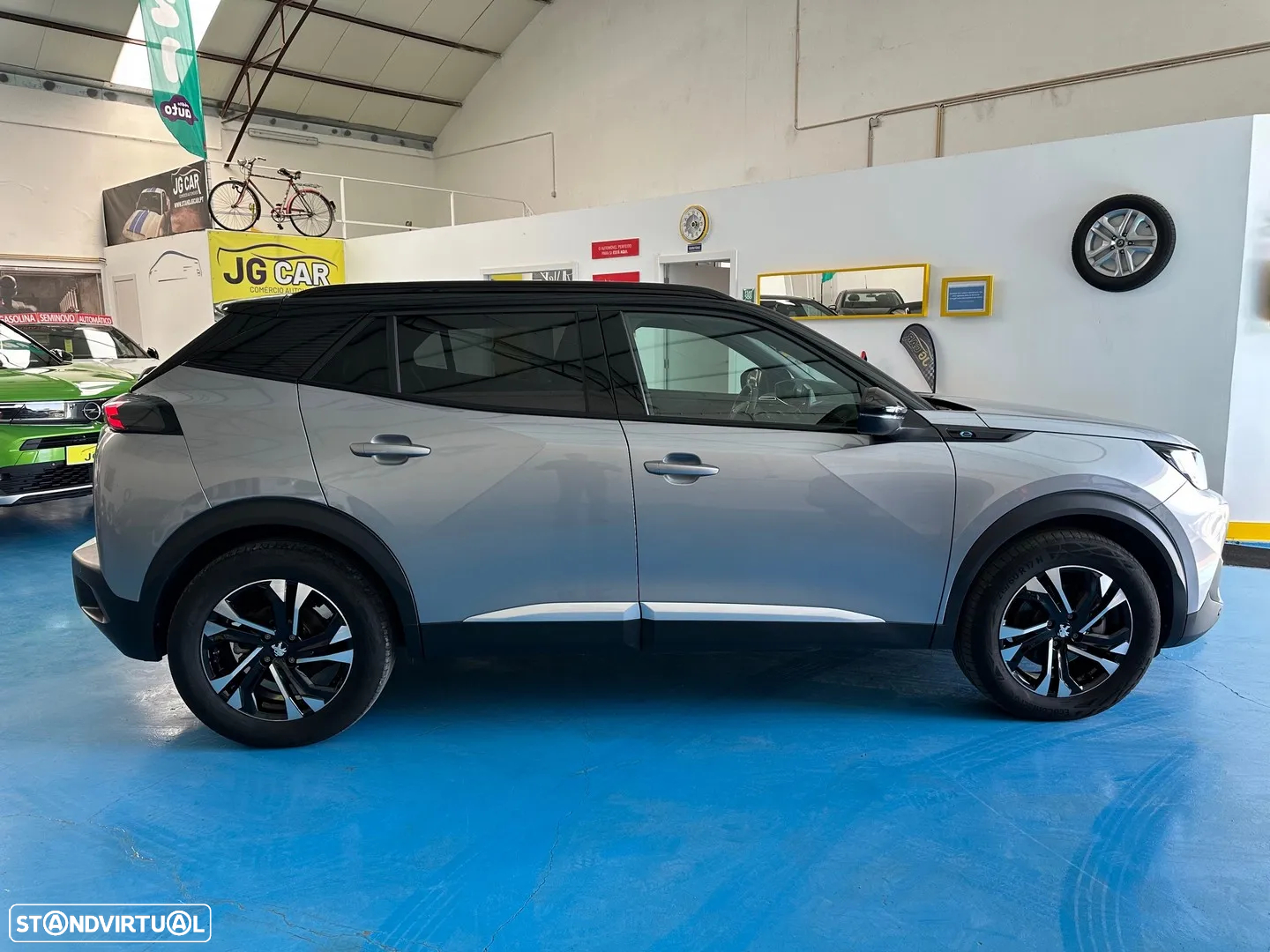 Peugeot e-2008 50 kWh GT - 9