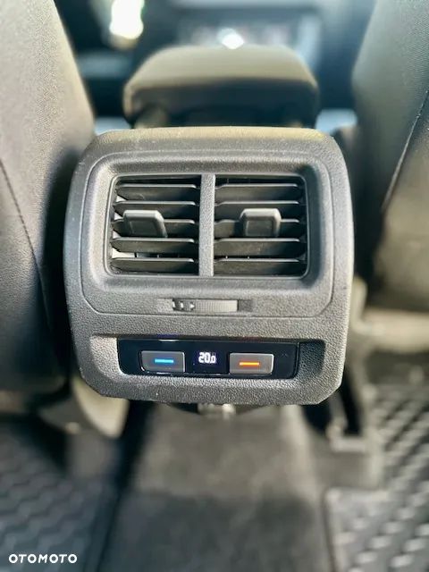 Volkswagen Touran 1.4 TSI BMT Comfortline - 28