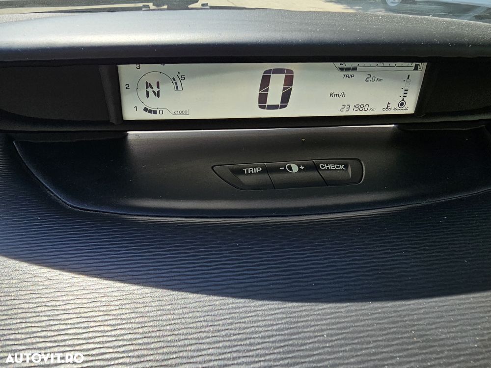 Citroën C4 1.6 HDI FAP EGS6 Exclusive - 15