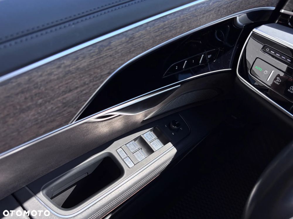 Audi A8 L 55 TFSI mHEV Quattro Tiptr - 15