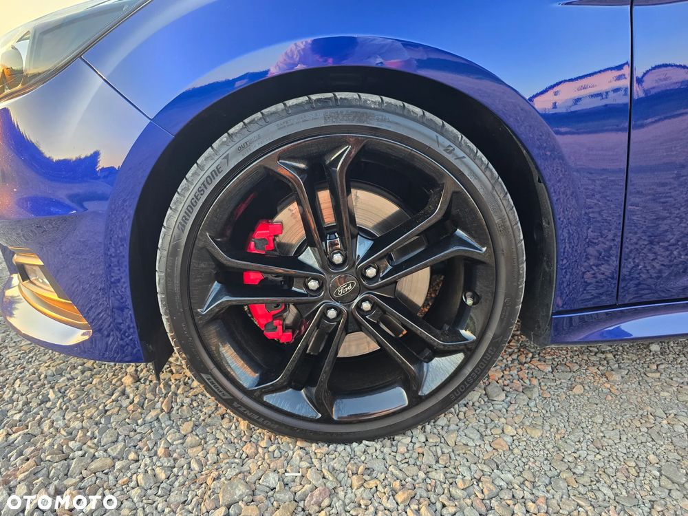 Ford Focus 2.0 EcoBoost ST mit Leder-Exclusiv-Paket - 15
