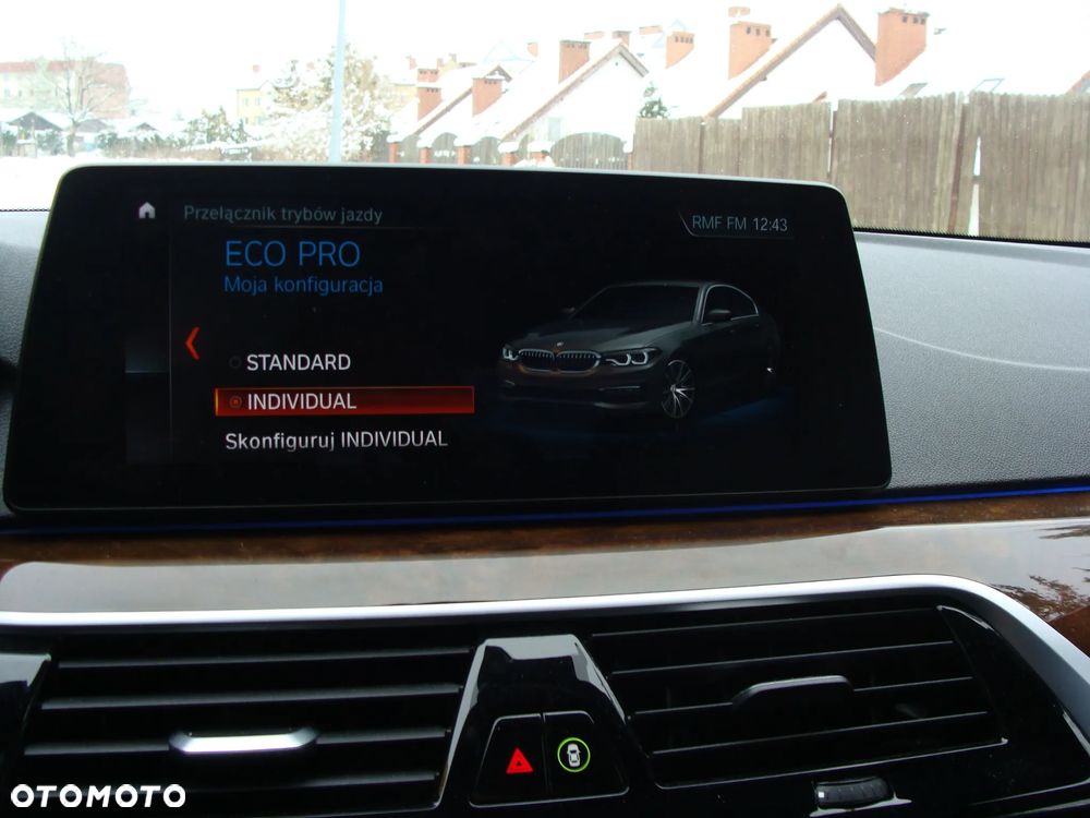 BMW Seria 5 520d xDrive M Sport sport - 23