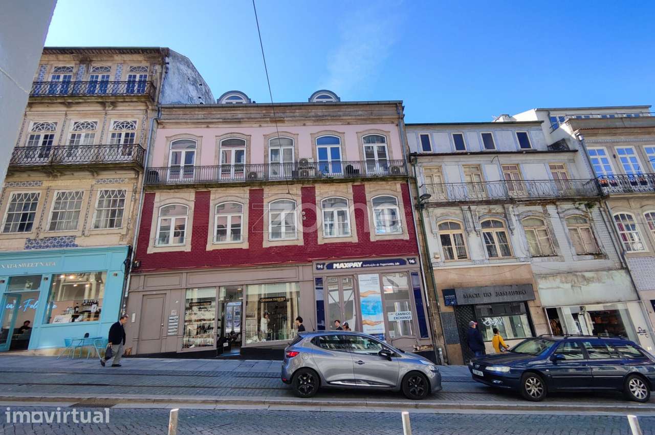 Com Projeto Aprovado: Prédio 8 Unidades | Centro Histórico do Porto