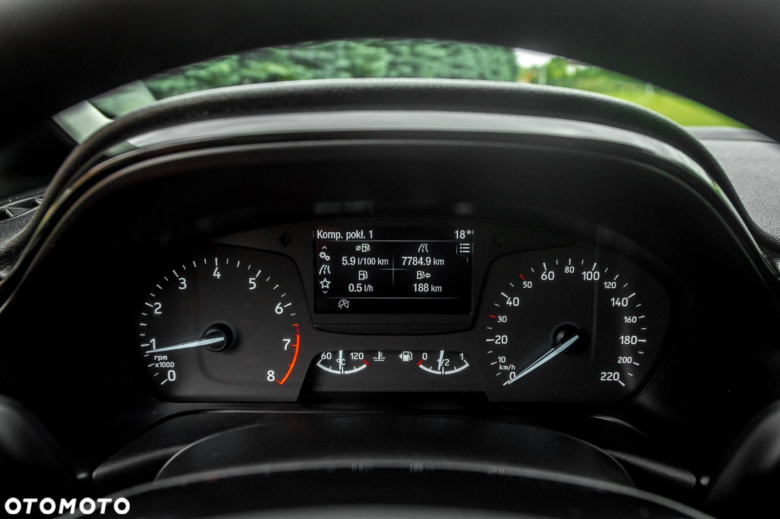Ford Fiesta 1.0 EcoBoost S&S TITANIUM - 26