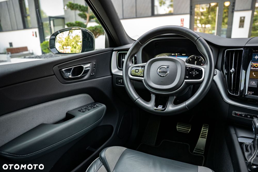 Volvo XC 60 D4 SCR R-Design - 13