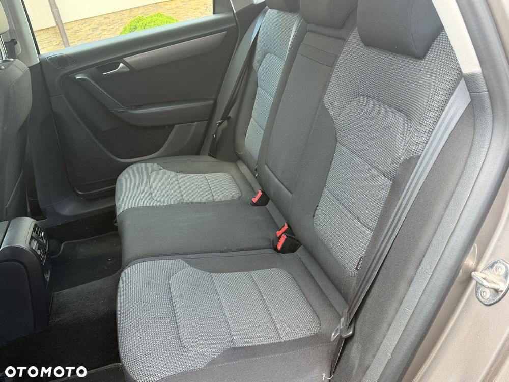 Volkswagen Passat 2.0 TDI 4Motion Highline - 12