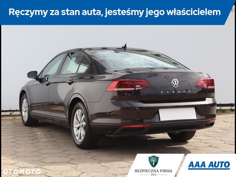 Volkswagen Passat - 5