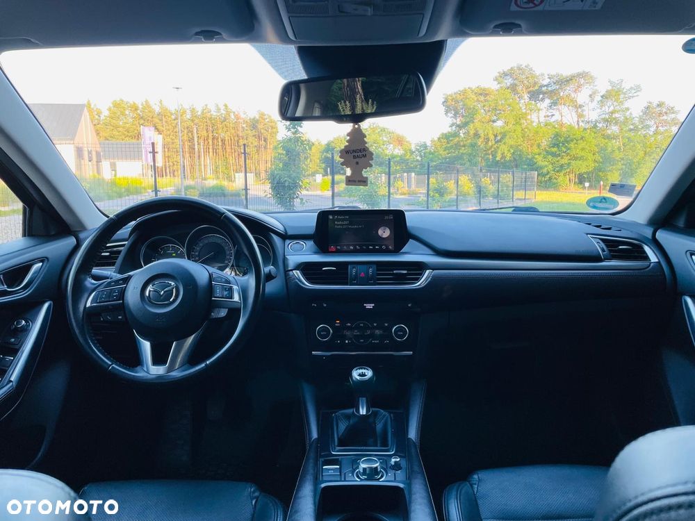 Mazda 6 - 12