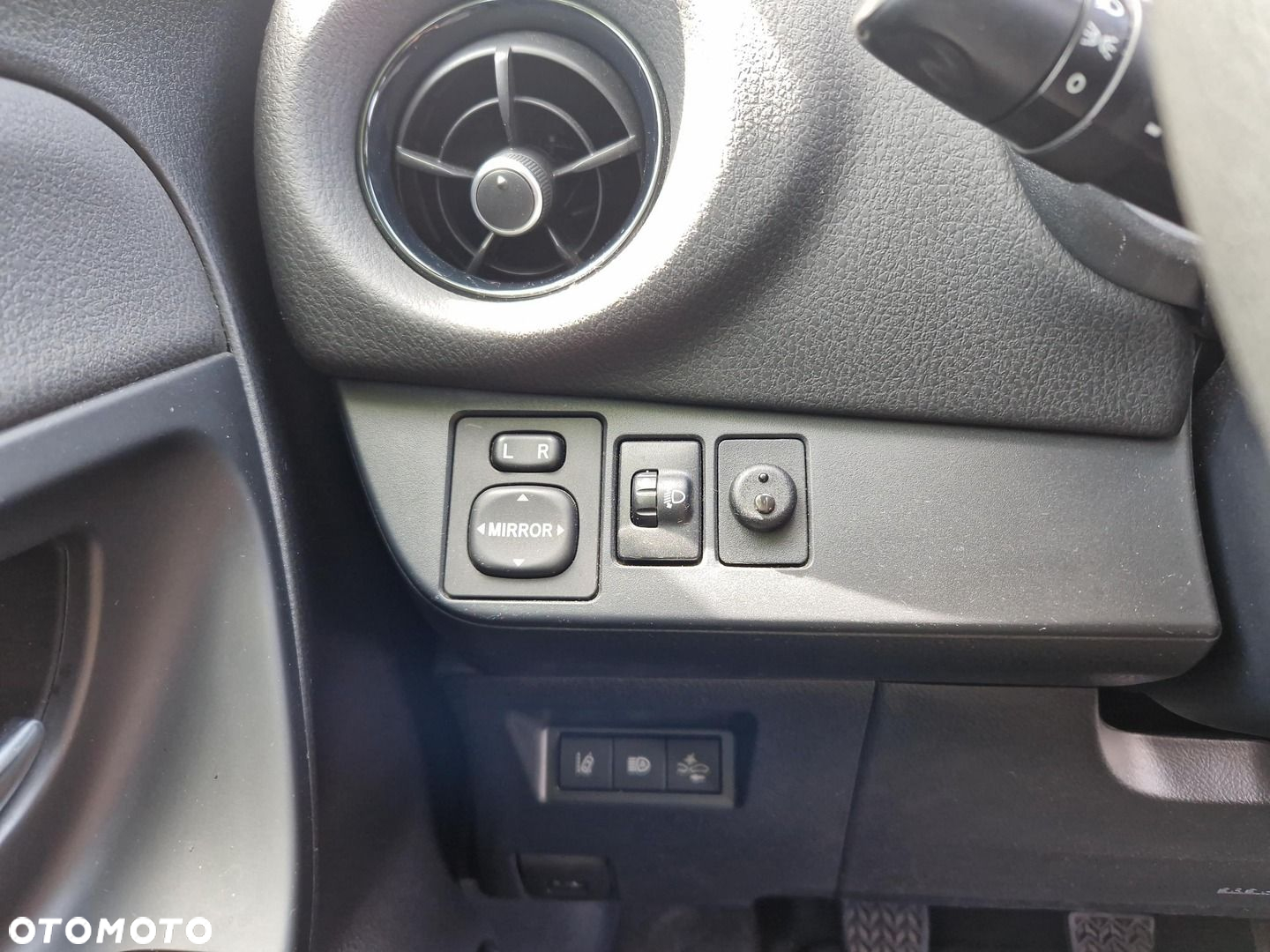 Toyota Yaris 1.5 Selection - 28