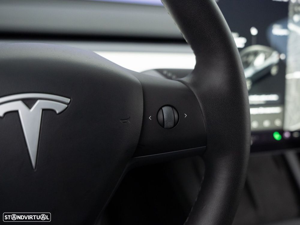 Tesla Model Y Long Range Tração Integral - 19